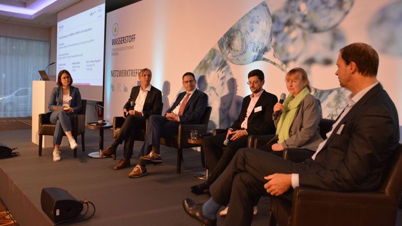 Podiumsdiskussion beim Netzwerktreffen 2024