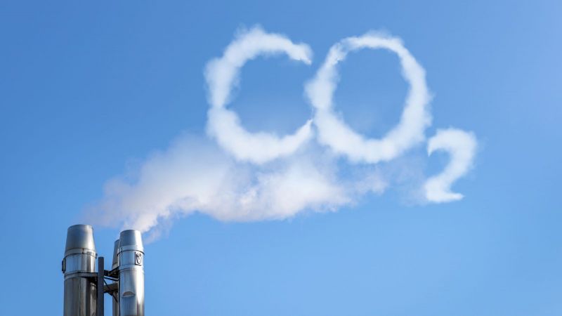 CO2-Ausstoß eines Schornsteins