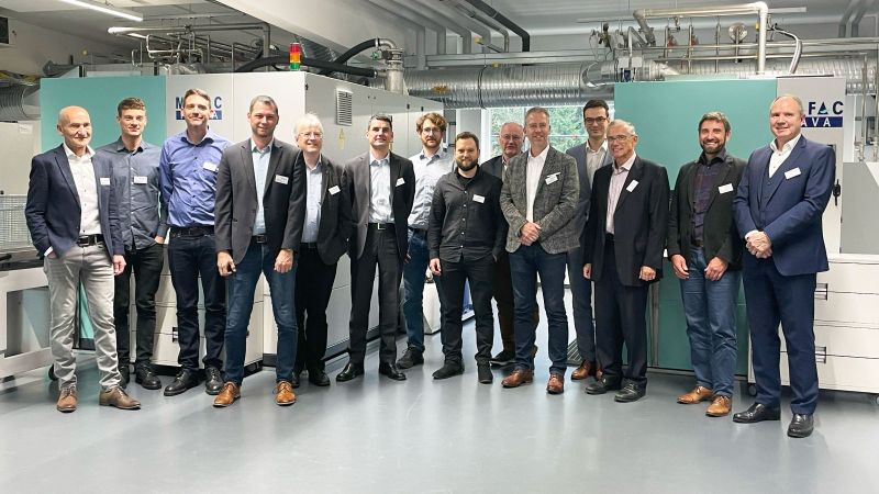 Die Mitglieder des Kuratoriums Fertigungstechnik im Kundencenter der Firma MAFAC in Alpirsbach