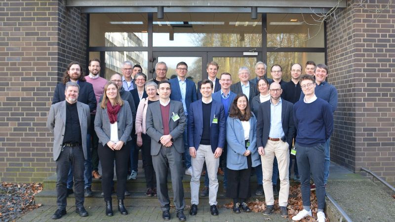 Gruppenbild beim Kick-off-Treffen der Begleitforschung EE4InG-2