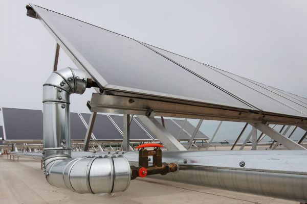 Solarthermie-Kollektor für ein Dach Solarthermie-Kollektor für ein Dach