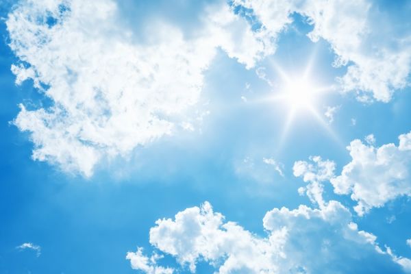 Sonne mit Wolken Sonne mit Wolken