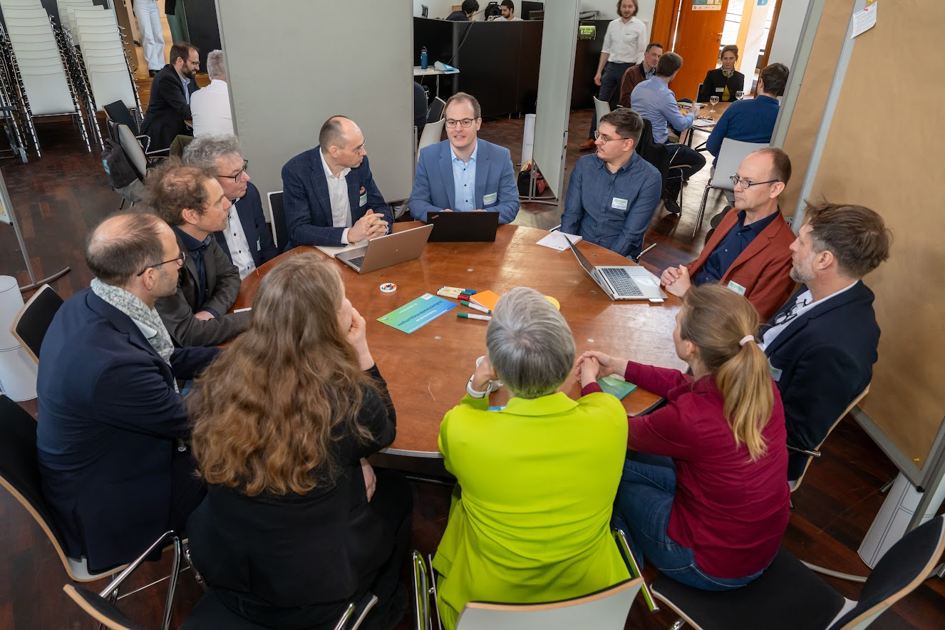 Am zweiten Kongresstag arbeiteten die Teilnehmenden an insgesamt 15 Thementischen gemeinsam an spezifischen Fragestellungen.     
