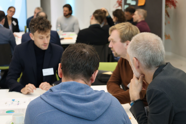 Thementische an Tag 2 der 2. Energieforschungskonferenz des BMWE