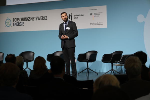 Prof. Dr. Tobias Schmidt (ETH Zürich)