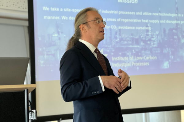 Prof. Stathopoulos provides research insights on the DLR Institute of Low Carbon Industrial Processes.